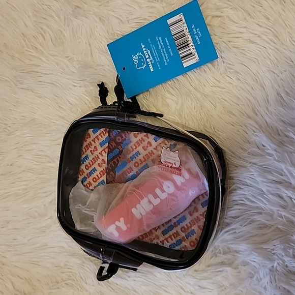 Hello Kitty air 45th aniversary - Picture 2 of 2